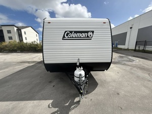 Autocaravana Usada en Tendencia 2026 Keystone 1 Coleman 17B, Remolque de Viaje - Product Image 3