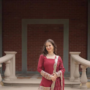 Lourd Designer Dernières Vêtements De Mariage Faux Georgette Heavy Sequence & Thread Broderie Work Top & Sharara Avec Fantaisie Dentelle Dupatta - Product Image 1