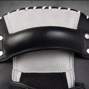 แผ่นรองเตะคิกบ็อกซิ่ง MMA ดีไซน์ใหม่ แผ่นโฟกัสสำหรับชกมวย โลโก้ส่วนตัว แผ่นป้องกันการต่อยสำหรับมวย - Product Image 5