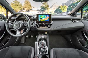 2023 สำหรับ GR Corolla Circuit Edition พวงมาลัยซ้าย - Product Image 3