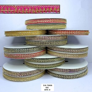 Dentelle brodée fine élégante sur mesure avec des paillettes pour les robes, les projets d'artisanat - Design géométrique vintage écologique de qualité supérieure - Product Image 5