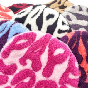 Gorro con estampado de abullonado personalizado para mujer, gorros suaves y cómodos, acrílico 80% nailon 20%, poliéster interior 100%, gorros Unisex de punto - Product Image 5