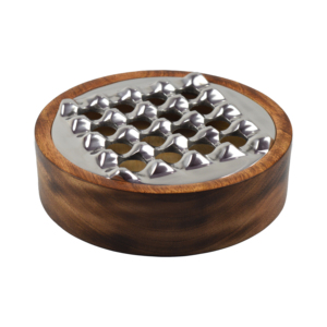 Molde para Bandeja de Cigarrillos de Metal Pulido Plateado con Base de Diseño de Madera, Diseño de Rejilla, Diseño de Logotipo Personalizado - Product Image 6