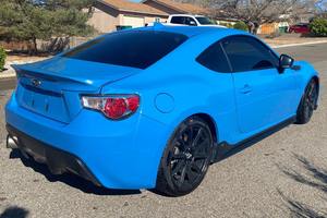 Subaru BRZ Serie 2016 en buen estado, poco usado, color HyperBlue. - Product Image 3