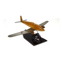 Sculptures d'avions en métal de première qualité, évoquant le frisson des spectacles aériens, capturant l'élégance et la force des avions qui traversent les nuages.