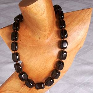 Collar Largo Hecho a Mano con Cuentas de Resina Multicolores Vintage de la India, Collar Hecho a Mano para Mujeres y Niñas - Product Image 1