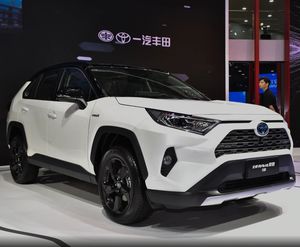 Auto de Gasolina 2025 en Oferta para <span class=keywords><strong>Toyota</strong></span> <span class=keywords><strong>RAV4</strong></span> 2.0L 4WD SUV Corolla Cross, Auto de Combustible de Lujo de Alta Calidad Apto para Adultos - Product Image 3