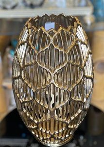 กระถางดอกไม้อลูมิเนียมทันสมัย ยกระดับการตกแต่งสวนและภายในบ้านด้วยดีไซน์ทันสมัยและประสิทธิภาพที่ยาวนาน - Product Image 5