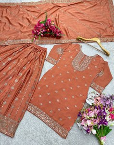Top Party Wear de diseñador-Sarara y Dupatta con bordado pesado - Product Image 1