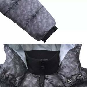 Prendas de vestir deportivas para hombre, chaquetas acolchadas con capucha resistentes al agua acolchadas, precio al por mayor, poliéster, nailon, estilo callejero - Product Image 5