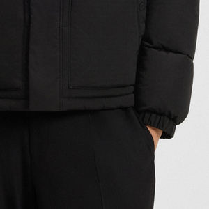 Veste matelassée pour homme de qualité supérieure à prix abordable, design décontracté avec poches latérales, col montant pour plus de confort, logo personnalisé - Product Image 4