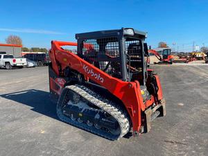 Cargadora de orugas Kubota SVL75-3 de 75 HP |   Minicargadora con orugas de goma en venta |   Alto Rendimiento para Construcción y Paisajismo - Product Image 4