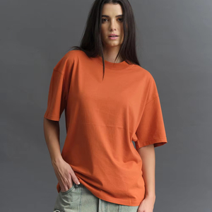 Camiseta gráfica personalizada a la moda, venta al por mayor, camisetas Unisex de gran tamaño de algodón 100% de alta calidad, Impresión de pantalla corta de peso pesado 230G - Product Image 1