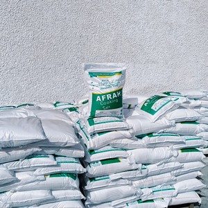 Sal Marina Refinada AFRAH 99.8% de Alta Pureza, Sal de Mesa Sólida de Grado Alimenticio, Origen Egipcio, Bolsa de 25 kg - Product Image 4