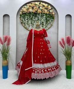 Glamour modeste: Abaya pour femmes robe musulmane Dubaï-infusez votre garde-robe avec des Abayas modestes et élégantes pour un mélange d'élégance - Product Image 4