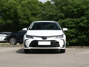 Véhicule électrique hybride nouvelle énergie 1.5L 1.8L 1.2T E-CVT Toyota Corolla virage à gauche 2023 2022 2019 nouvelle voiture d'occasion