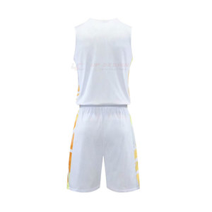 Uniforme de Baloncesto Sublimado de Alta Calidad, Transpirable, 100% Poliéster, Hecho en Pakistán, Talla Personalizada, Precio Bajo - Product Image 3