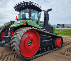 Tractor de granja usado 2024 FENDT 1151 VARIO MT 4WD de alta productividad y automático a la venta ahora - Product Image 2