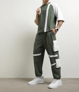 Traje de entrenamiento de lana de algodón para hombres de moda Ropa de invierno con logotipo personalizado Estilo impreso aceptado OEM/ODM-Hecho en Pakistán - Product Image 2