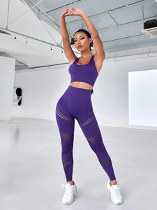 Vente en gros de vêtements de gym 2 pièces pour femmes Yoga Fitness impression personnalisée de haute qualité ensembles de leggings de yoga légers pour femmes - Product Image 5