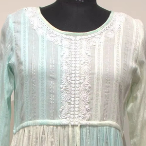 Menthe brume flutter robe pour femmes Silhouette ample avec glands naturels été miroir travail broderie tissu solide Style doux - Product Image 1