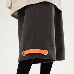 Pantalones cortos informales de poliéster para hombre, cintura elástica, diseño de patrón sólido, bolsillos con patrón de playa sublimado - Product Image 4