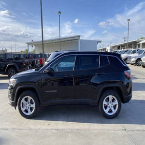 Jeep Compass 2023 en parfait état - Product Image 2