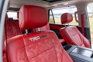 Toyota Sequoia TRD Pro 2023 con Motor Híbrido Twin-Turbo, Tracción en las Cuatro Ruedas, Techo de Aluminio y Acero OEM para Uso Industrial y Bricolaje - Product Image 5