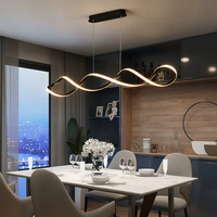 Lustre design de barre torsadée de luxe créatif de plafond moderne à LED pour la décoration de restaurant à domicile