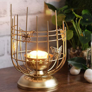 Portavelas de metal para decoración de hoteles en línea Hermoso diseño Marco de metal Ideal para el hogar Iglesia Fiesta y decoración de eventos - Product Image 5