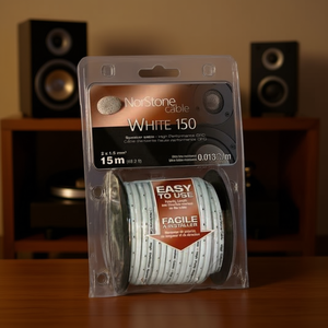 Cable de Audio Clásico W150 Blanco de 15m, una Solución de Video Duradera - Product Image 3