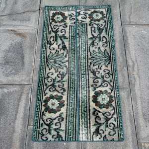 Tapis vintage 1,6 x 3,1 pieds, tapis turc, tapis en laine Ikat vert - Product Image 1