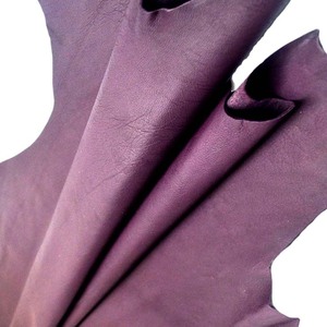 Gants de frappeur en cuir véritable de haute qualité en peau de chèvre violette avec motif durable de finition de type grain - Product Image 1
