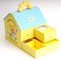 Boîte cadeau en papier rigide de luxe, personnalisée, écologique, en forme de maison, avec lamination mate et poignée décorative pour les marques de style de vie