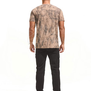 บริการ OEM เสื้อยืดผู้ชายเนื้อผ้าเบา พิมพ์ลายกราฟิก ทรงปกติ ผ้าฝ้าย 100% ถักทอ ระบายอากาศได้ดี เป็นมิตรกับสิ่งแวดล้อม แห้งเร็ว - Product Image 3