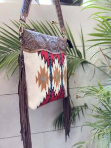 Mayorista Diseñador Azteca Sillín Manta Mano Tooled Tallado Cuero Fringe Bag Handcrafted Crossbody Vintage Bolso para Mujer - Product Image 3