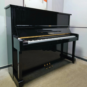 Japon KAWAI NS15M Piano droit noir recommandé pour l'enseignement de la musique Structure en bois complet Touches réactives lisses - Product Image 1