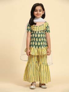 Costume Salwar traditionnel de haute qualité brodé à la main multicolore imprimé pour fête d'anniversaire d'enfants en vente en ligne - Product Image 3