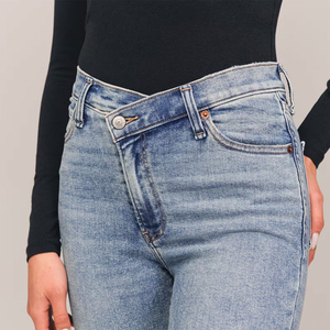 Pantalon en jean ample pour femme, 100% coton, séchage rapide, respirant, options de logo personnalisé (jambe gauche/taille/jambe droite) - Product Image 5