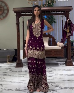 Traje de Georgette Sharara bordado de nuevo diseñador con trabajo bordado de secuencia Stich completo con trabajo de bordado pesado elástico - Product Image 2