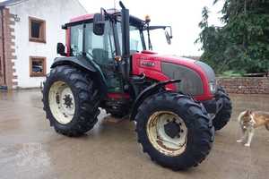 Compre el Tractor de Ruedas Valtra S 293 de Alto Rendimiento con Motor de 90 CV, Tracción en las 4 Ruedas, Transmisión de Engranajes, Garantía de 3 Años, Excelente Estado - Product Image 3