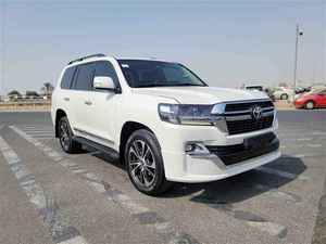 SEDÁN AUTOMÁTICO USADO BARATO 2021-2022 DE 7 CILINDROS, 7 VELOCIDADES, 5 PLAZAS, TRACCIÓN EN LAS CUATRO RUEDAS, ASIENTOS DE CUERO, TECHO SOLAR PANORÁMICO, EMISIÓN EURO IV, CÁMARA DE 360 GRADOS TRASERA - Product Image 3