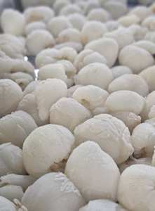 Lichi Congelado de Vietnam |   Preservación del Agua |   Empaquetado a Granel |   10 toneladas como cantidad mínima de pedido |   Calidad Fresca - Product Image 5