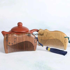 Peine de madera hecho a mano Tradebyd para desenredar el cabello suave peine antiestático para el cuidado de la barba y el aseo diario - Product Image 6