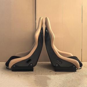 Fundas de Asiento de Coche Deportivas de Cuero, Delanteras, 2 Piezas, para Todas las Estaciones, Beige y Negro - Product Image 1