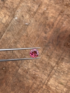 Forma redonda de turmalina Natural de 5MM, excelente corte y calidad de Color, piedra preciosa de turmalina Natural para hacer joyas de 0,53 quilates. - Product Image 4