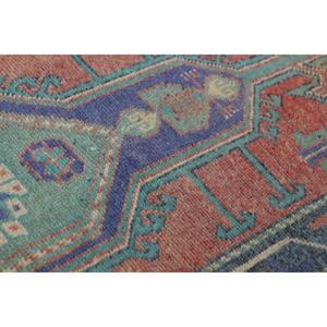 Alfombra Turca Vintage Pequeña de 1.5x3.8 pies, Alfombra de Lana con Diseño Floral Azul y Rojo - Product Image 5