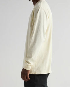 Camiseta de manga larga personalizada para Hombre | Camiseta de ajuste relajado de algodón suave para ropa de calle | Proveedor de moda OEM - Product Image 3