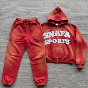 Survêtement Homme Personnalisé avec Logo Brodé Effet Vieilli, Fermeture Éclair Intégrale, Tissu Épais, Survêtement Personnalisé à Broderie Effet Vieilli Tendance - Product Image 1