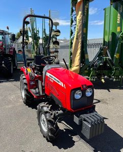 Nouveaux tracteurs Massey Ferguson MF385 4x4. - Product Image 1